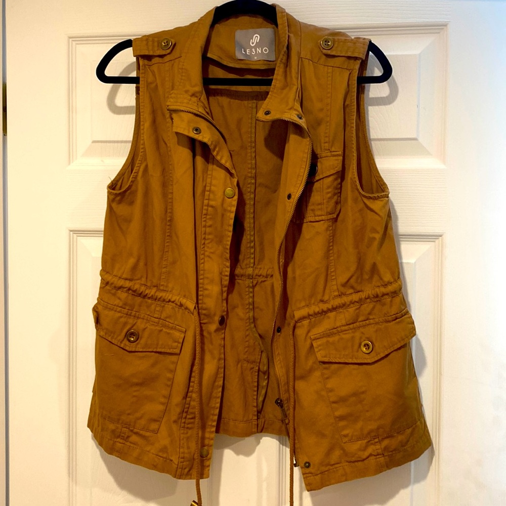 Women’s Dark Tan Utilitarian style vest